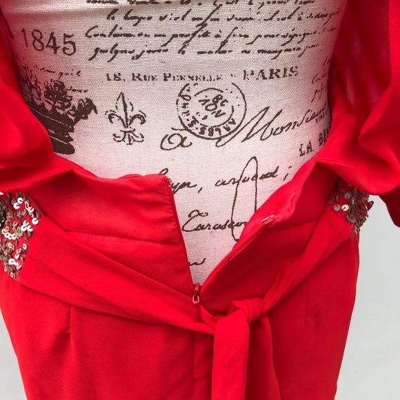 Dress - Picture 6 of 7